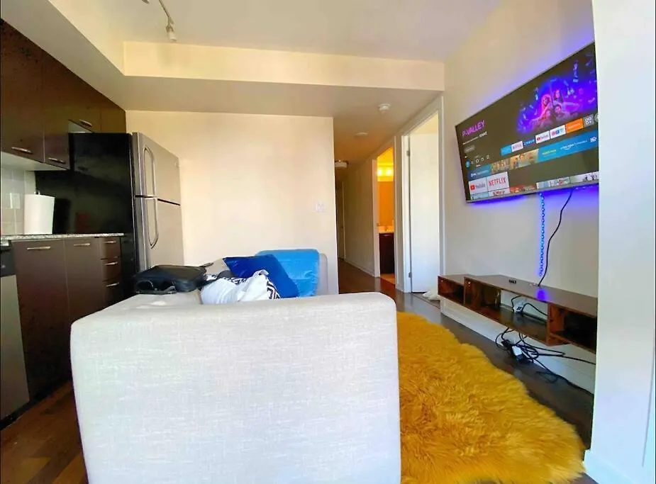 Cozy One Bedroom Unit With Balcony Toronto Apartmán